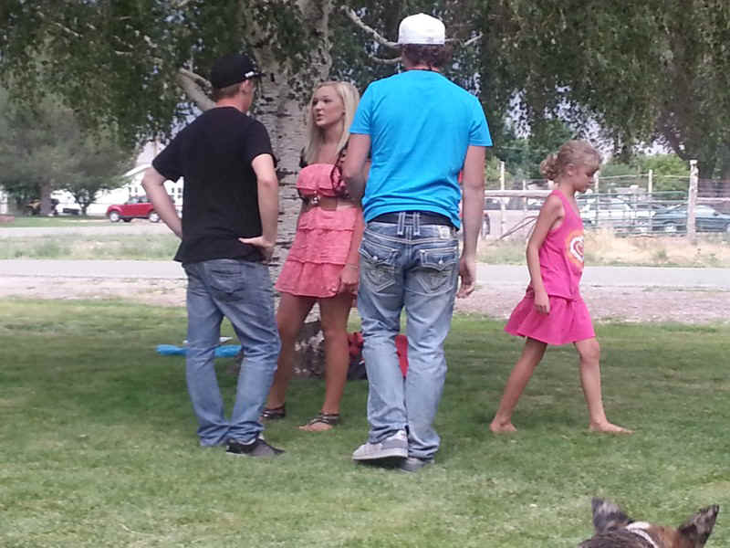 20130724_193727.jpg (146155 bytes)