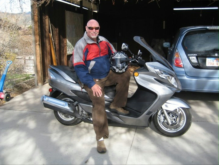 TheBiker.jpg (268863 bytes)
