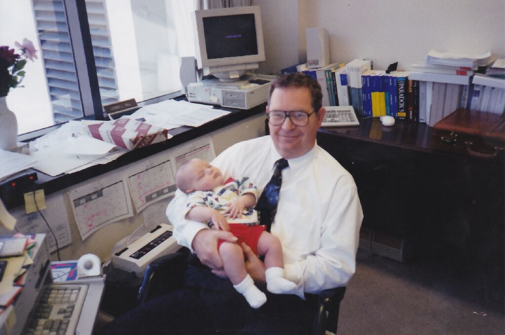 SFOffice02.jpg (82976 bytes)