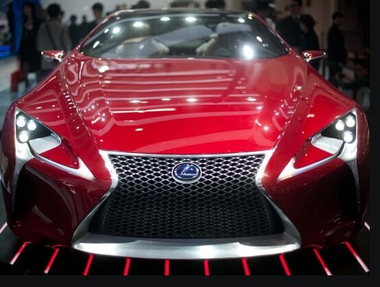 Lexus LF.jpg (44182 bytes)