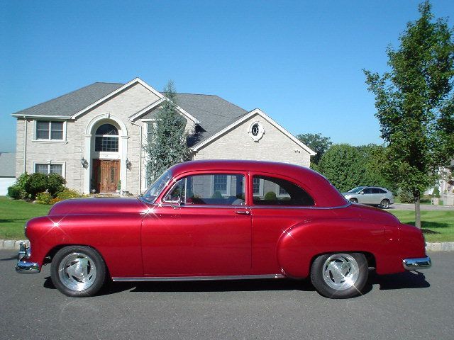 52Chev2dr.jpg (68105 bytes)
