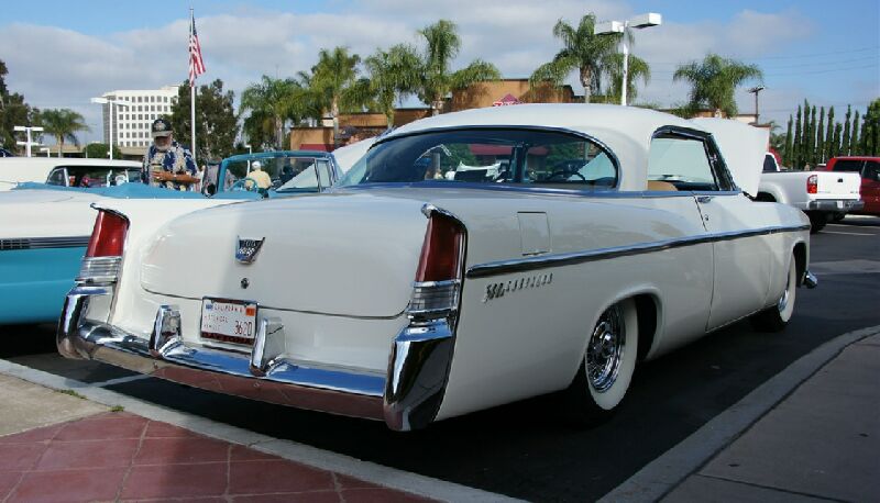 56 Chrysler 300-2.jpg (65082 bytes)