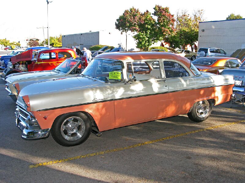 56 Ford.jpg (128320 bytes)