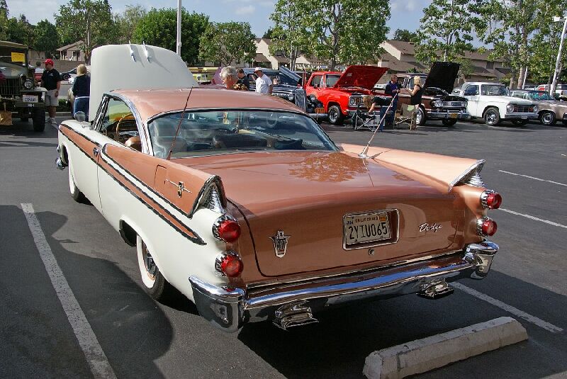 58 Dodge.jpg (118045 bytes)