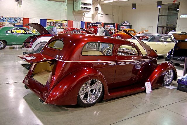 RedRod.jpg (69271 bytes)
