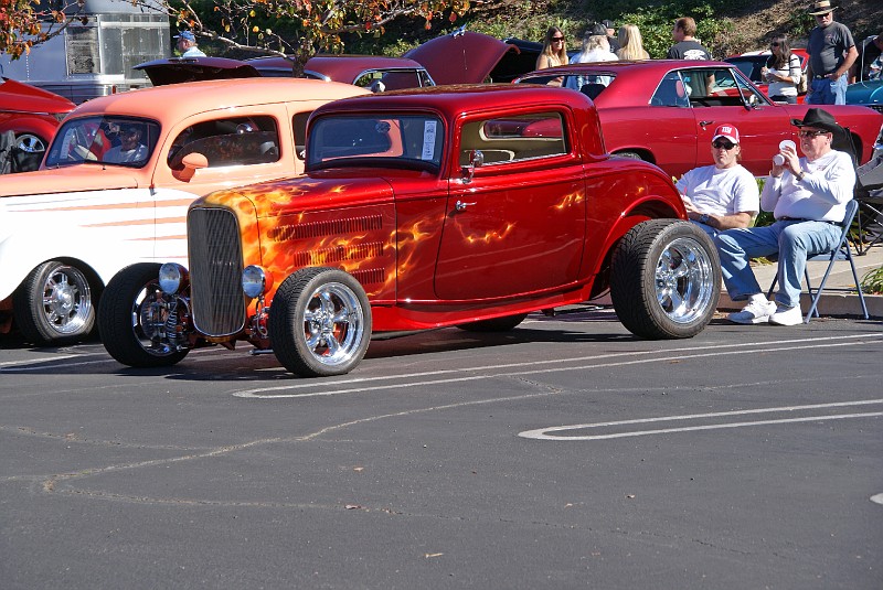 cars1001.jpg (163138 bytes)