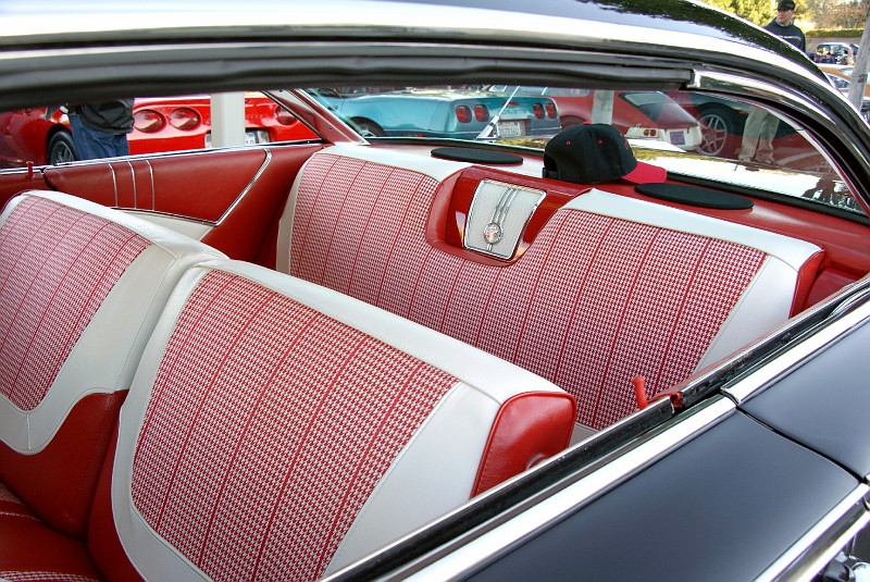 cars1004.jpg (194949 bytes)