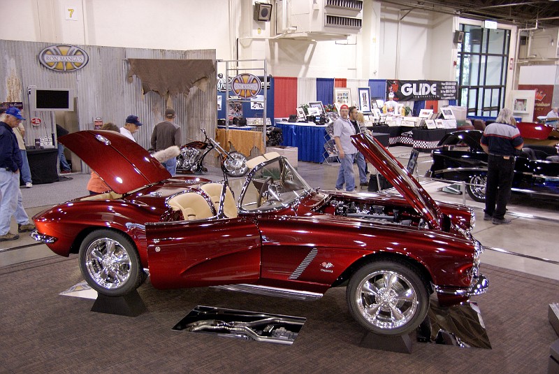 cars1013.jpg (170060 bytes)