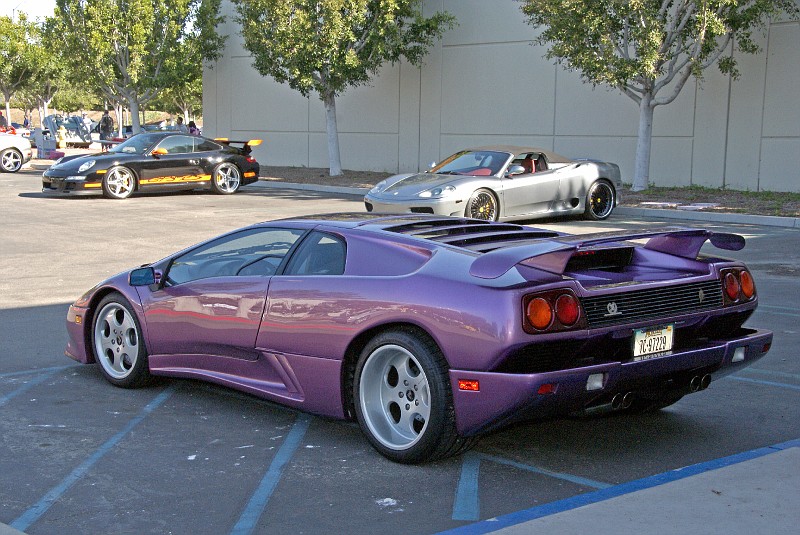 cars1046.jpg (163016 bytes)