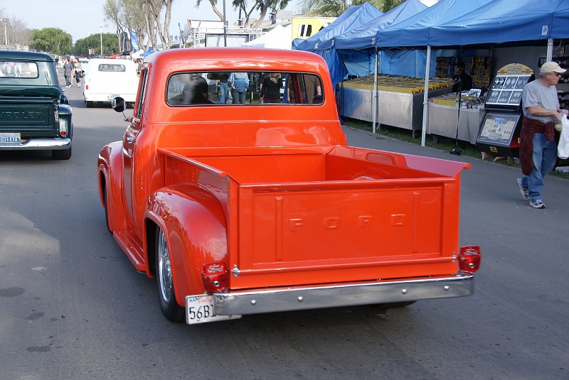 cars1052.jpg (127961 bytes)