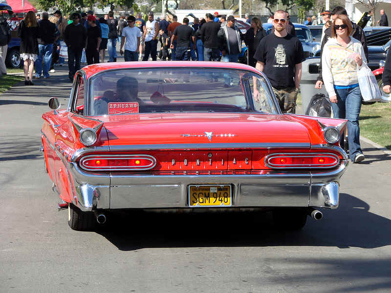 cars1055.jpg (407801 bytes)