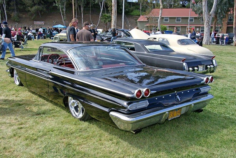cars1058.jpg (224009 bytes)