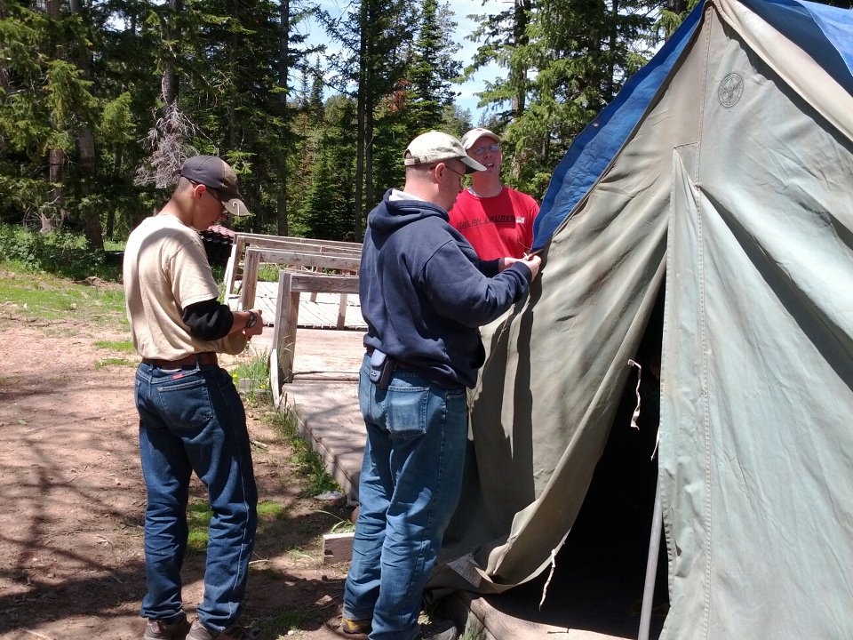 Setting Up Summer Camp 2012.jpg (202174 bytes)